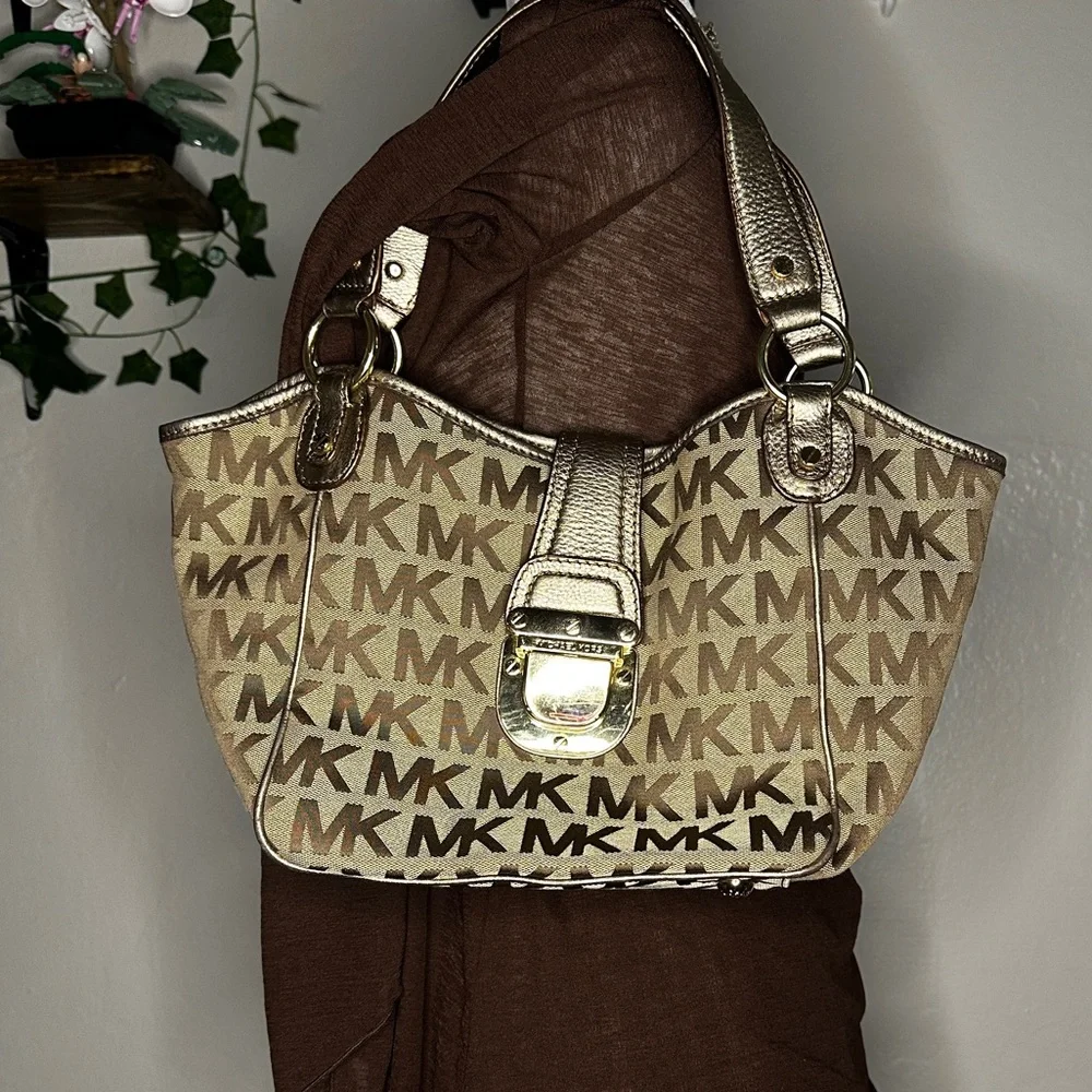 Michael Kors Tan Beige Monogram Shoulder Bag with Gold Hardware - Picture 1 of 6